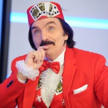 Амаяк Акопян рассказал о пропаже со сцены из-за травм