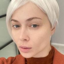 Настасья Самбурская кардинально сменила имидж и стала блондинкой