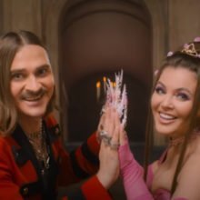 Новый клип Little Big на кавер Backstreet Boys с историей про Золушку набрал 600 тысяч просмотров, восхитив фанатов (ВИДЕО)
