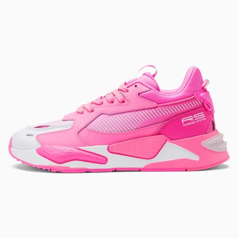 Розовые кроссовки Puma