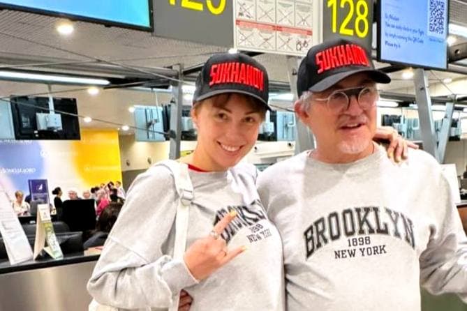 Уволенный с Первого канала Дибров уехал с семьей из РФ